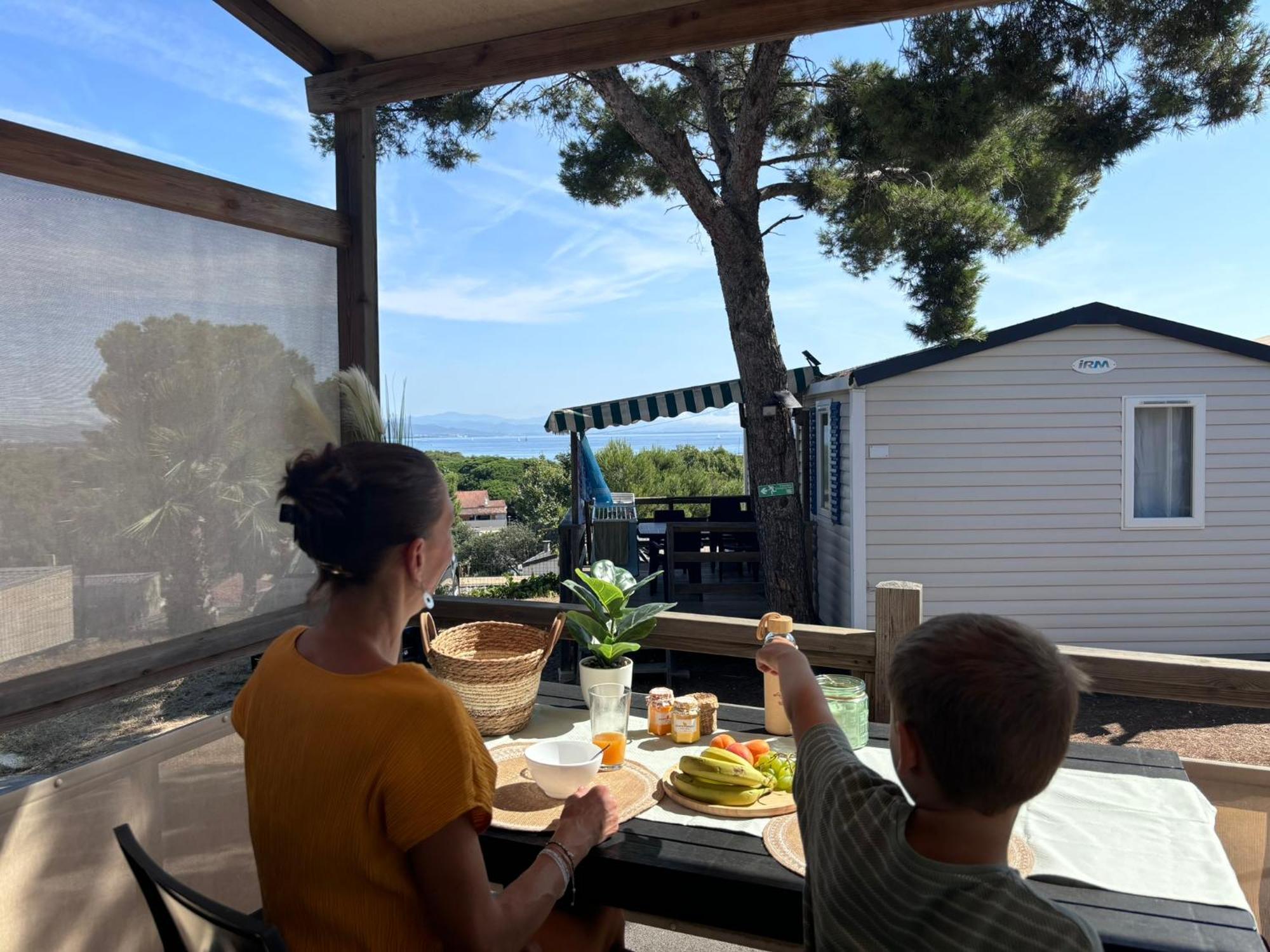Camping Le Mediterranee Єр Екстер'єр фото